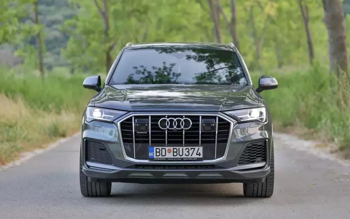 Audi Q7 for hire in Montenegro
