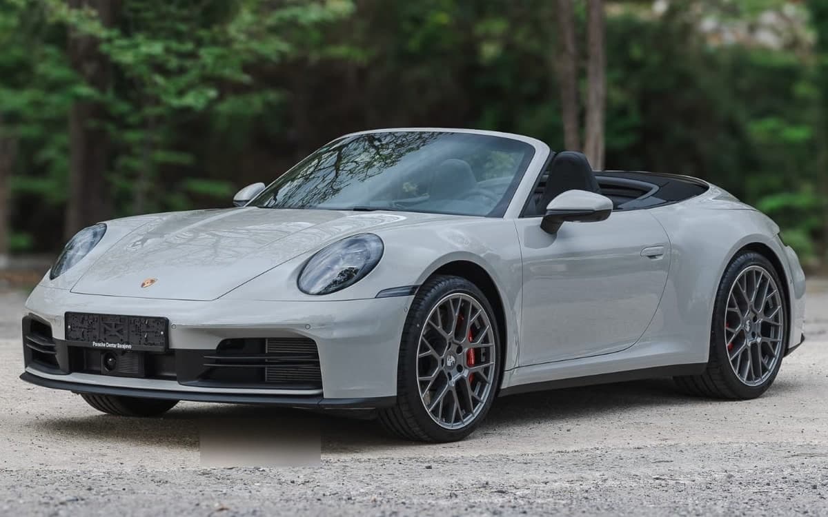 Porsche 911 Carrera 4S for hire in Montenegro